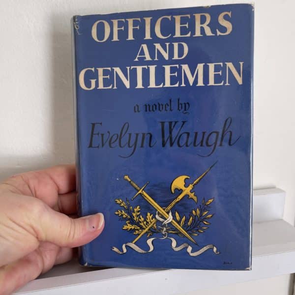 Officers and Gentlemen by Evelyn Waugh